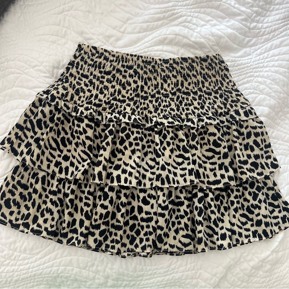 mini leopard tiered ruffle skirt